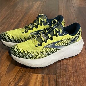 Brooks Caldera 6. Men’s 11.